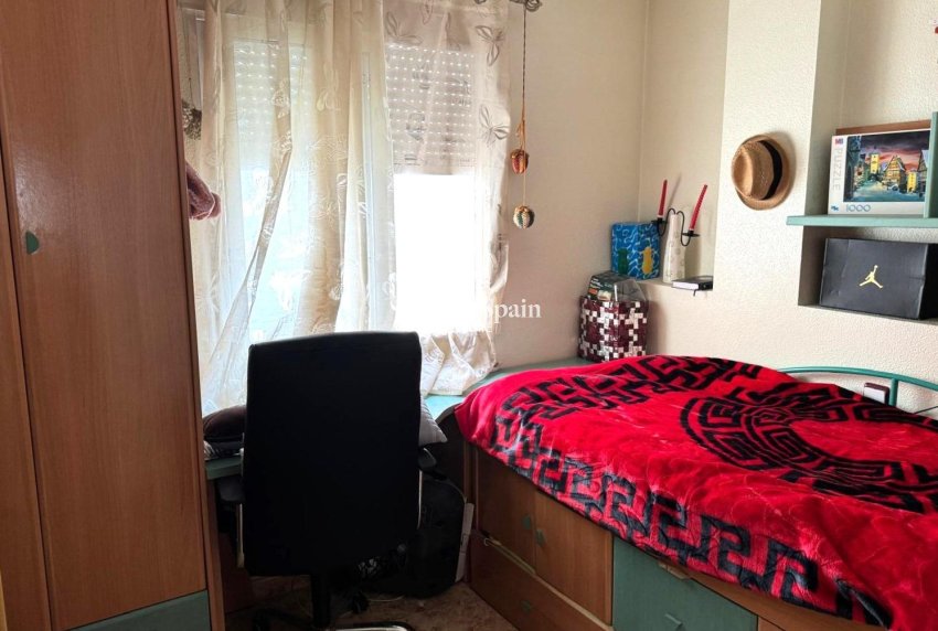 Wiederverkauf - WOHNUNG -
TORREVIEJA - Playa del Cura