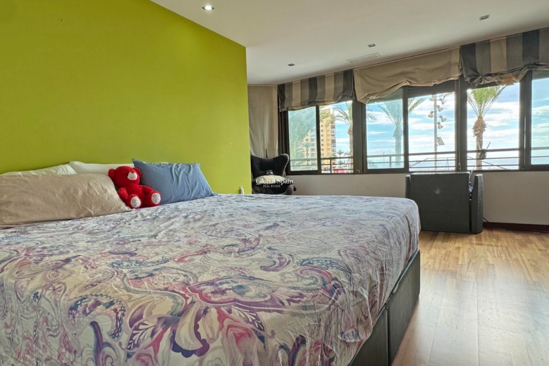 Wiederverkauf - WOHNUNG -
TORREVIEJA - Playa del Cura