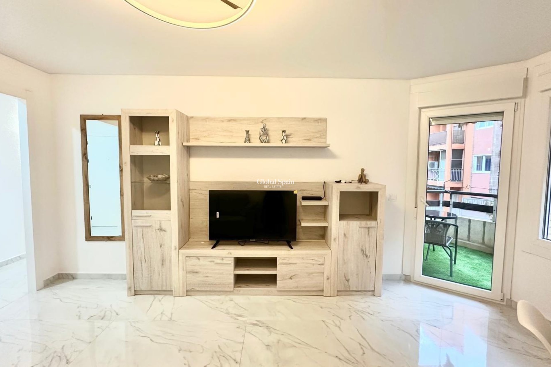 Wiederverkauf - WOHNUNG -
TORREVIEJA - Playa del Cura