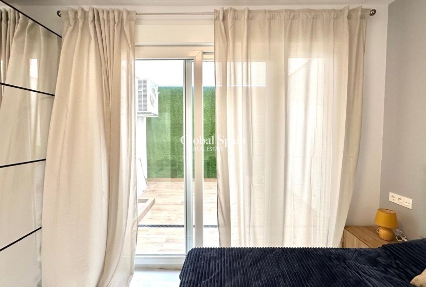 Wiederverkauf - WOHNUNG -
TORREVIEJA - Playa del Cura