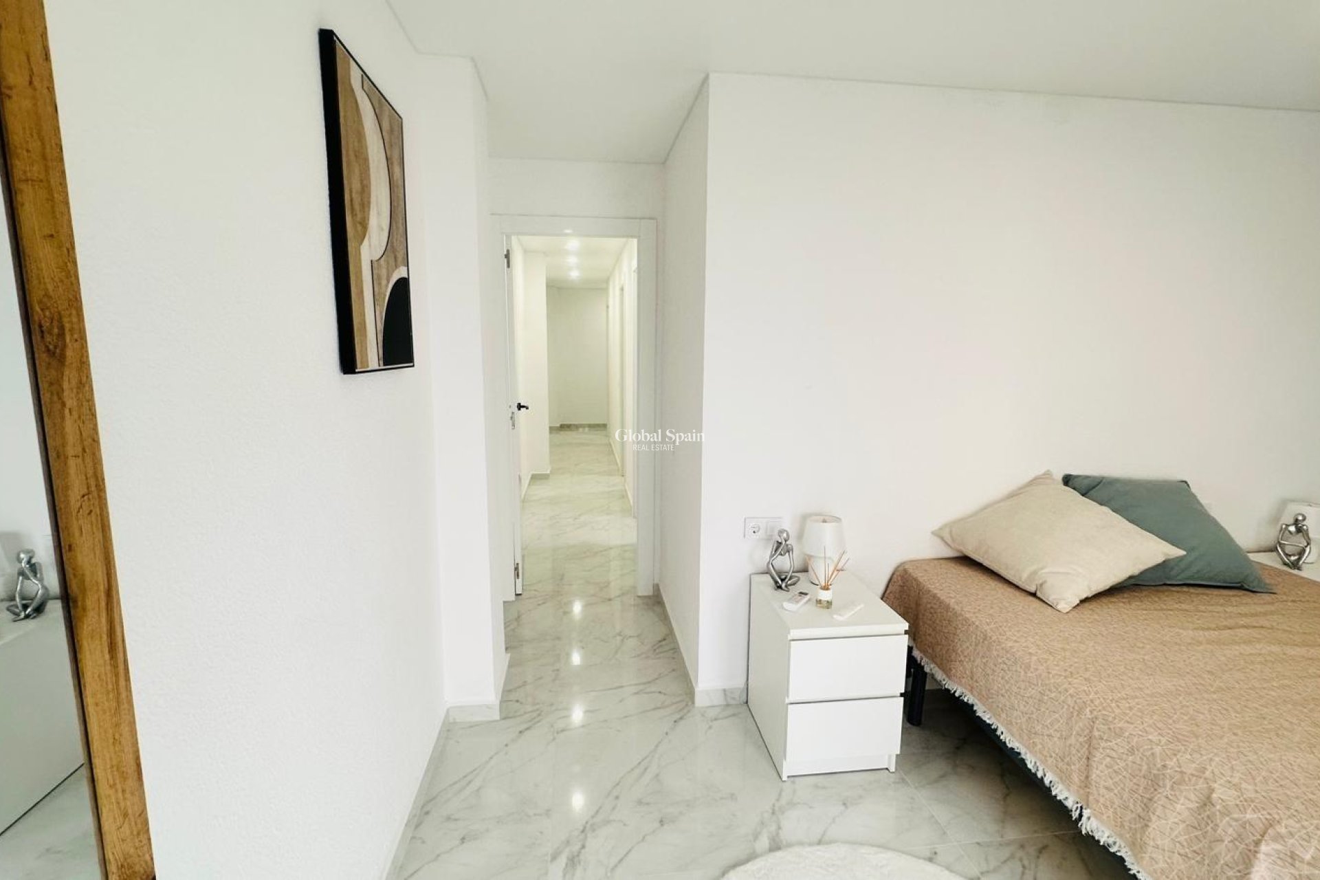 Wiederverkauf - WOHNUNG -
TORREVIEJA - Playa del Cura