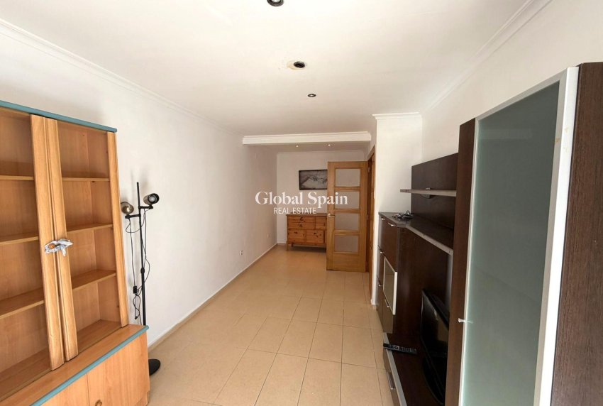 Wiederverkauf - WOHNUNG -
TORREVIEJA - Playa del Cura