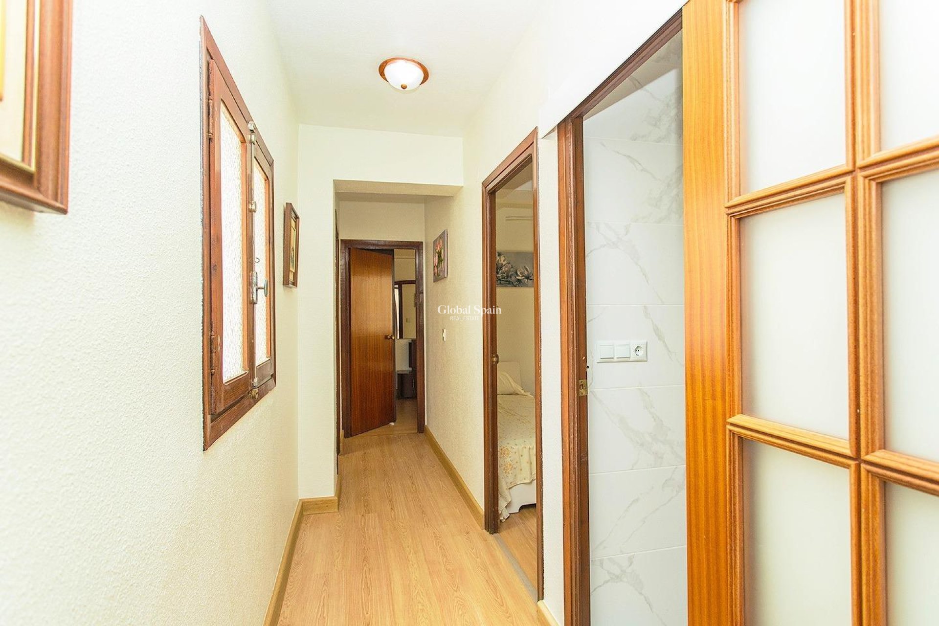 Wiederverkauf - WOHNUNG -
TORREVIEJA - Playa del Cura