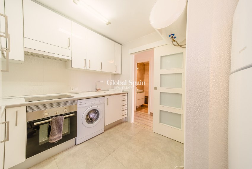 Wiederverkauf - WOHNUNG -
TORREVIEJA - Playa del cura