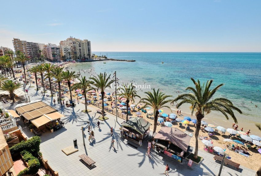 Wiederverkauf - WOHNUNG -
TORREVIEJA - Playa del Cura