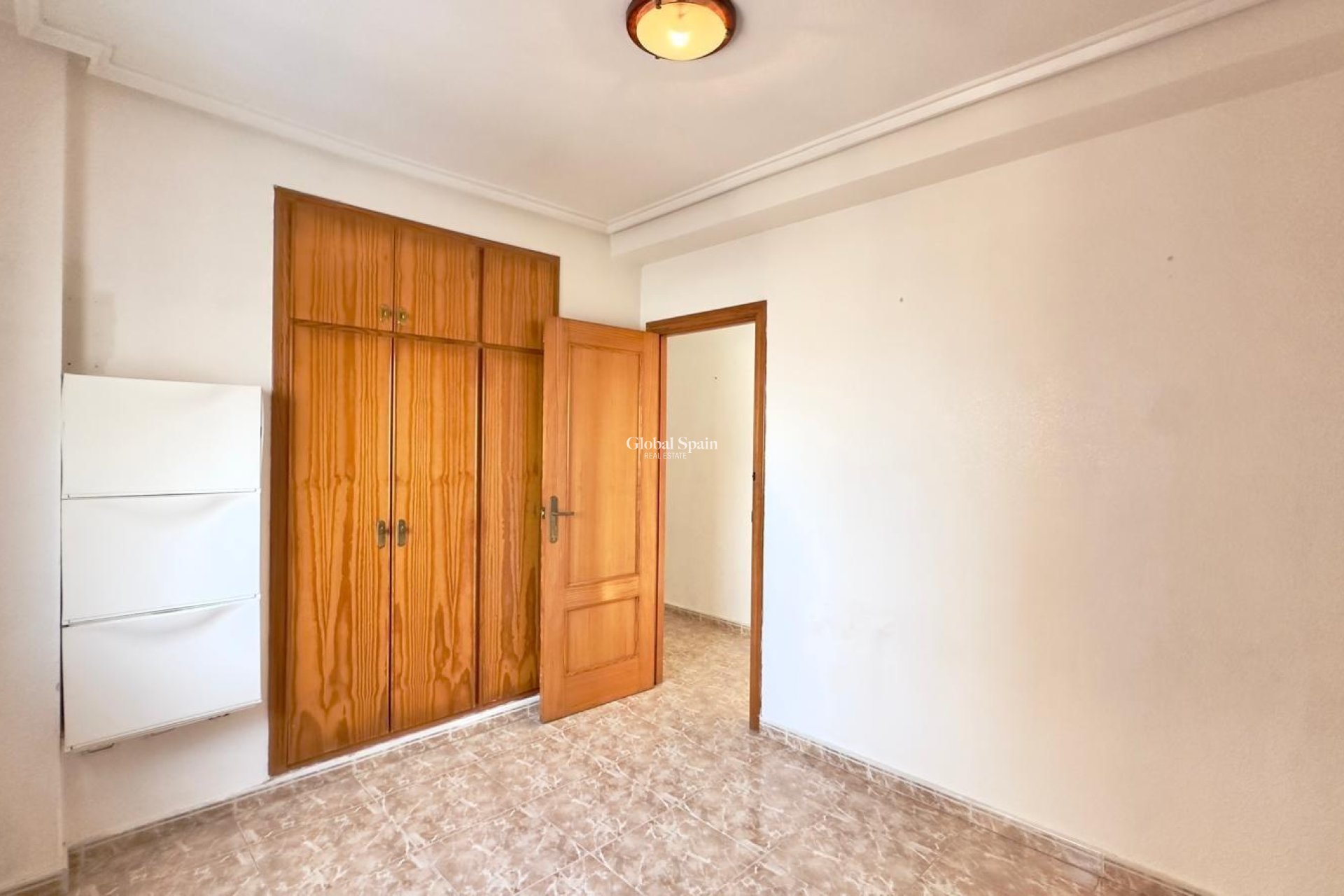 Wiederverkauf - WOHNUNG -
TORREVIEJA - Playa del Cura