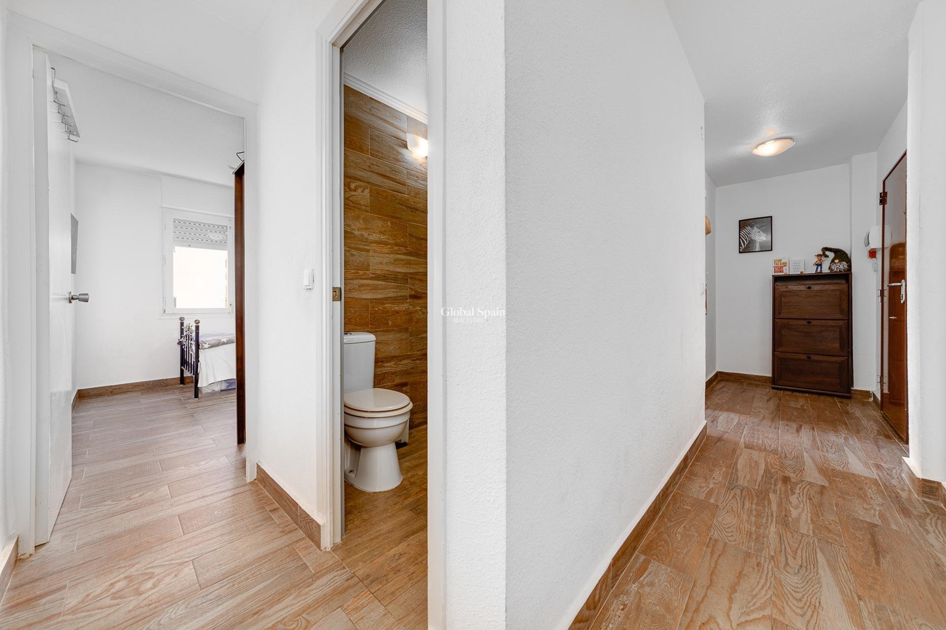 Wiederverkauf - WOHNUNG -
TORREVIEJA - Playa del Cura