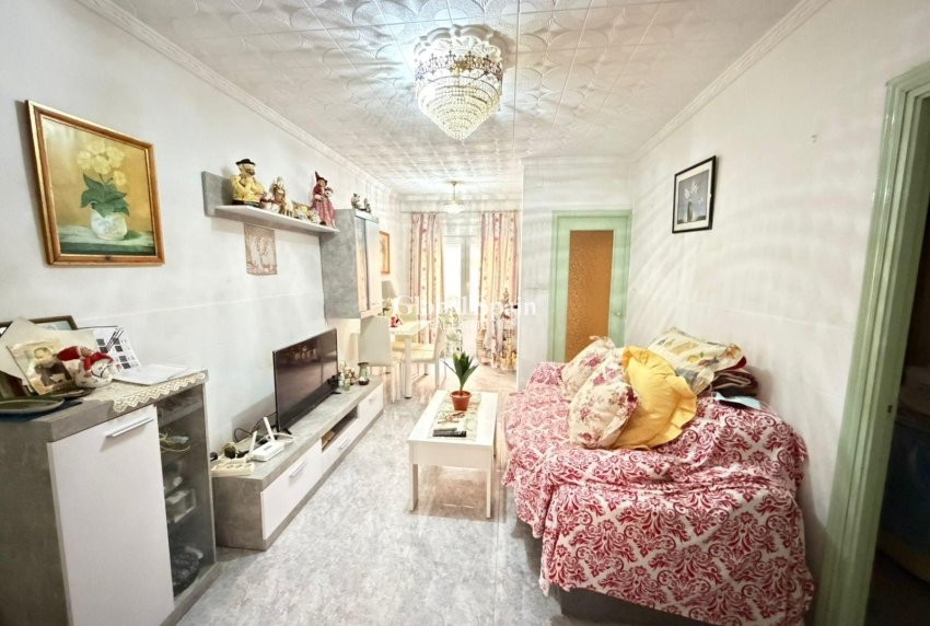 Wiederverkauf - WOHNUNG -
TORREVIEJA - Playa del Cura