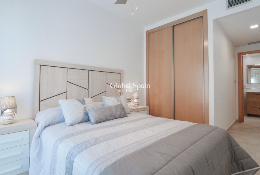 Wiederverkauf - WOHNUNG -
TORREVIEJA - Playa del Cura