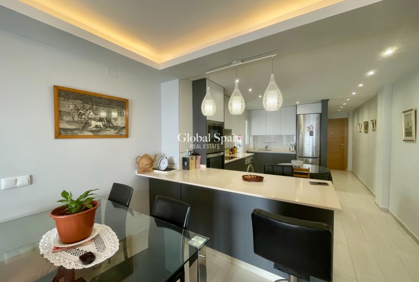 Wiederverkauf - WOHNUNG -
TORREVIEJA - Playa del Cura