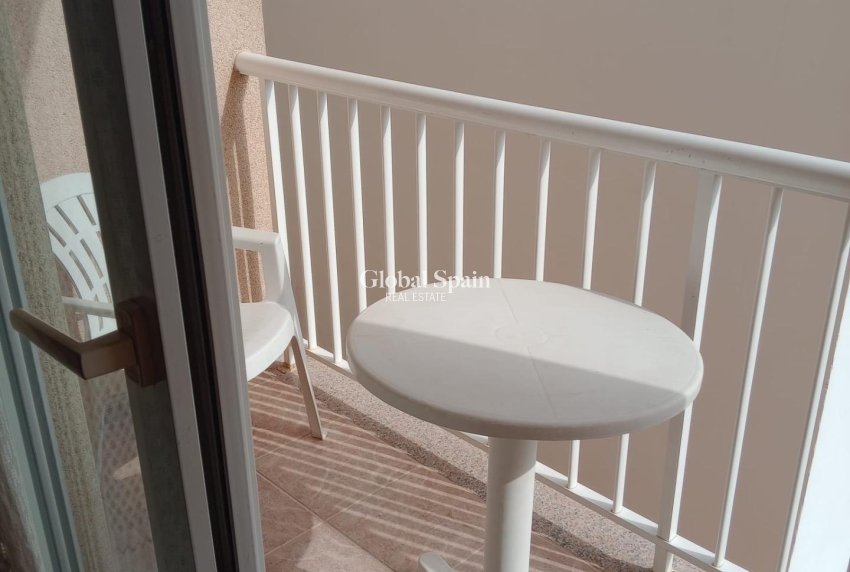 Wiederverkauf - WOHNUNG -
TORREVIEJA - Playa del Cura