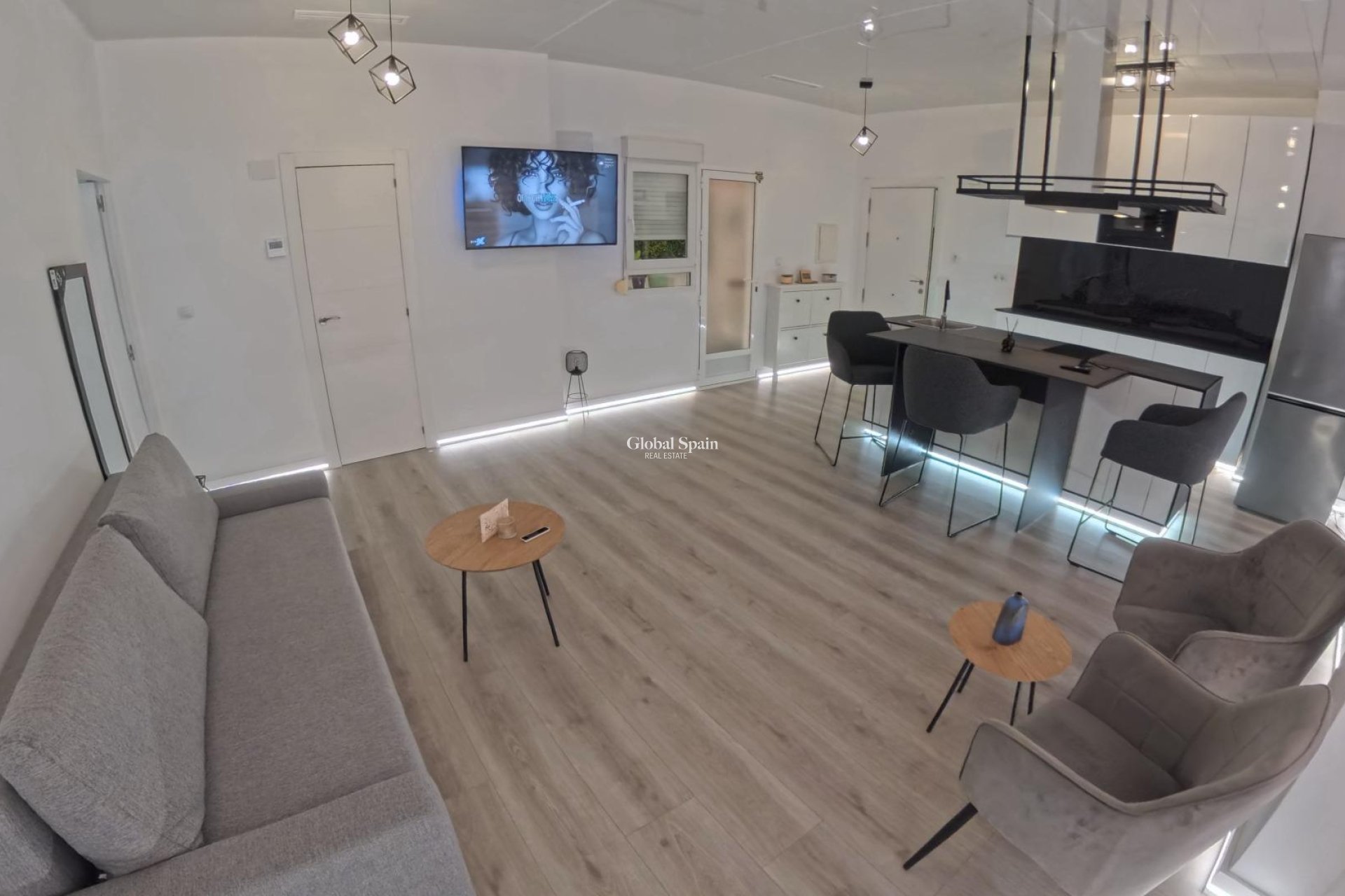 Wiederverkauf - WOHNUNG -
TORREVIEJA - Playa del Cura