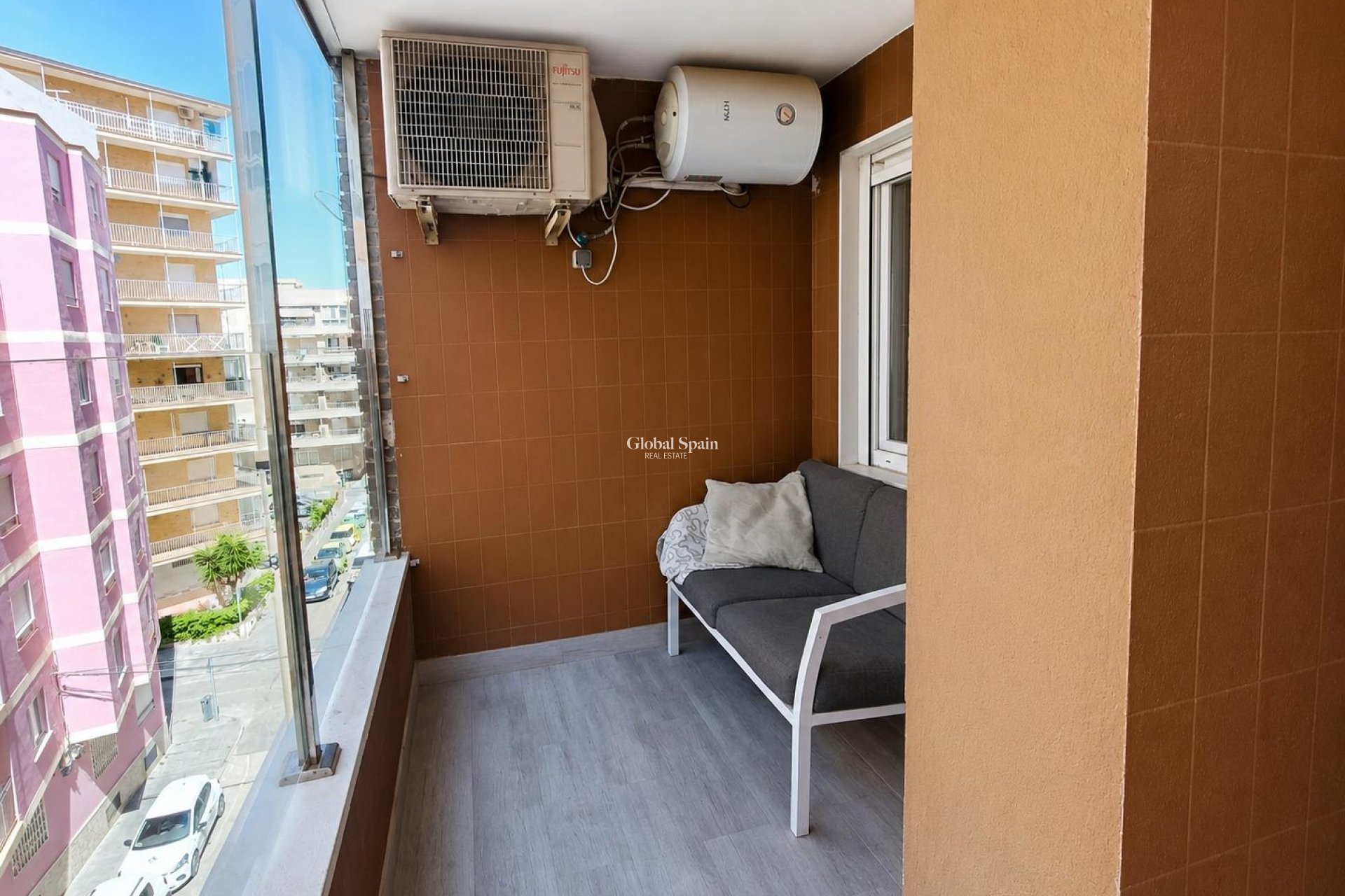 Wiederverkauf - WOHNUNG -
TORREVIEJA - Playa del Cura