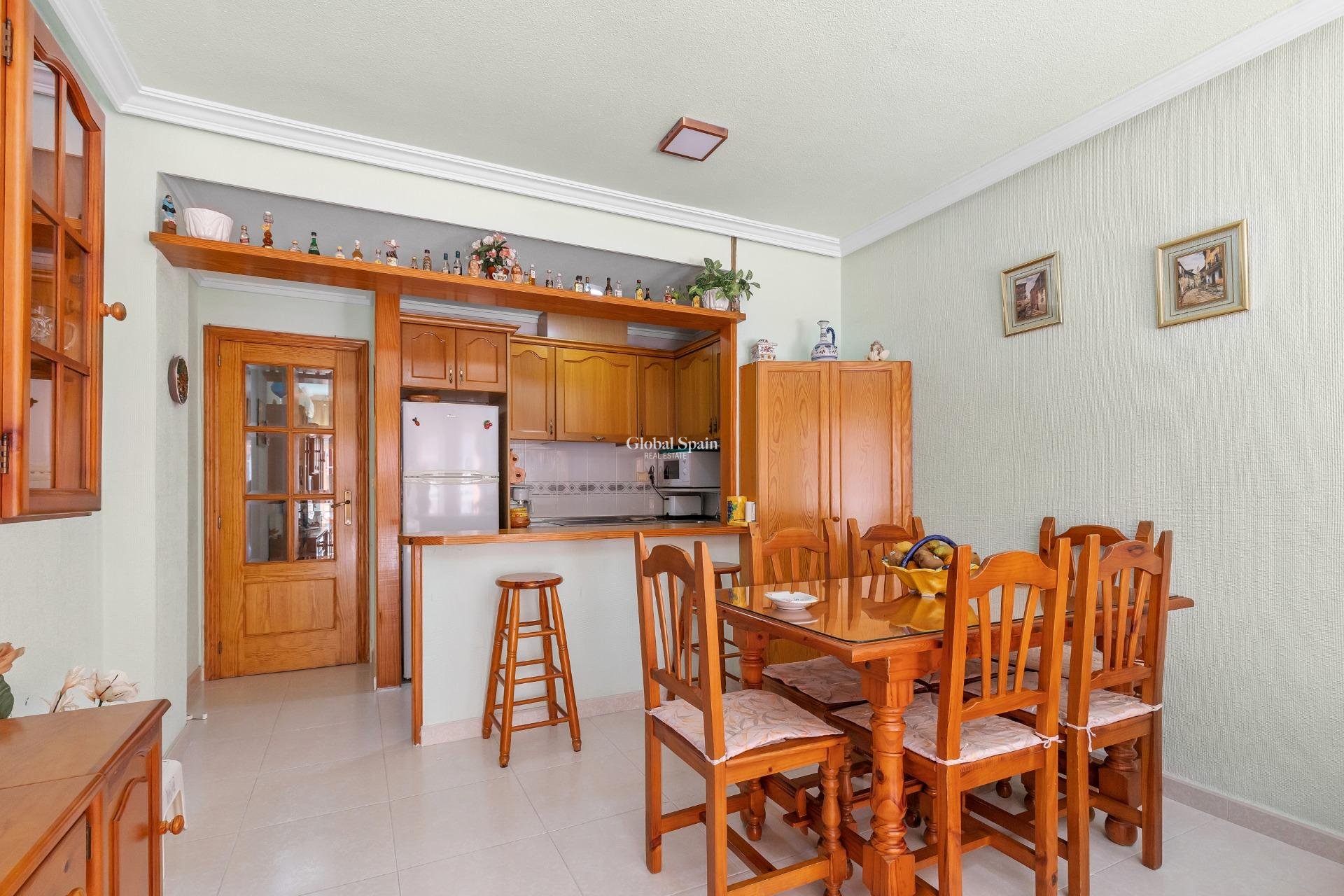 Wiederverkauf - WOHNUNG -
TORREVIEJA - Playa del cura