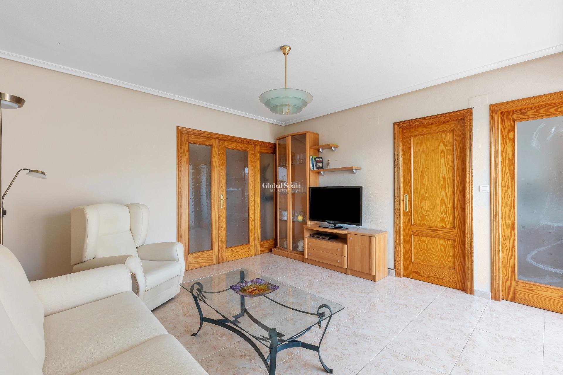Wiederverkauf - WOHNUNG -
TORREVIEJA - Playa del cura