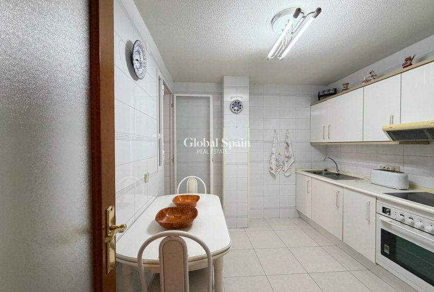 Wiederverkauf - WOHNUNG -
TORREVIEJA - Playa del Cura
