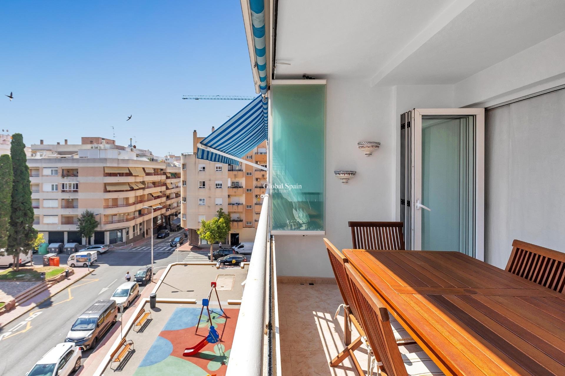 Wiederverkauf - WOHNUNG -
TORREVIEJA - Playa del cura