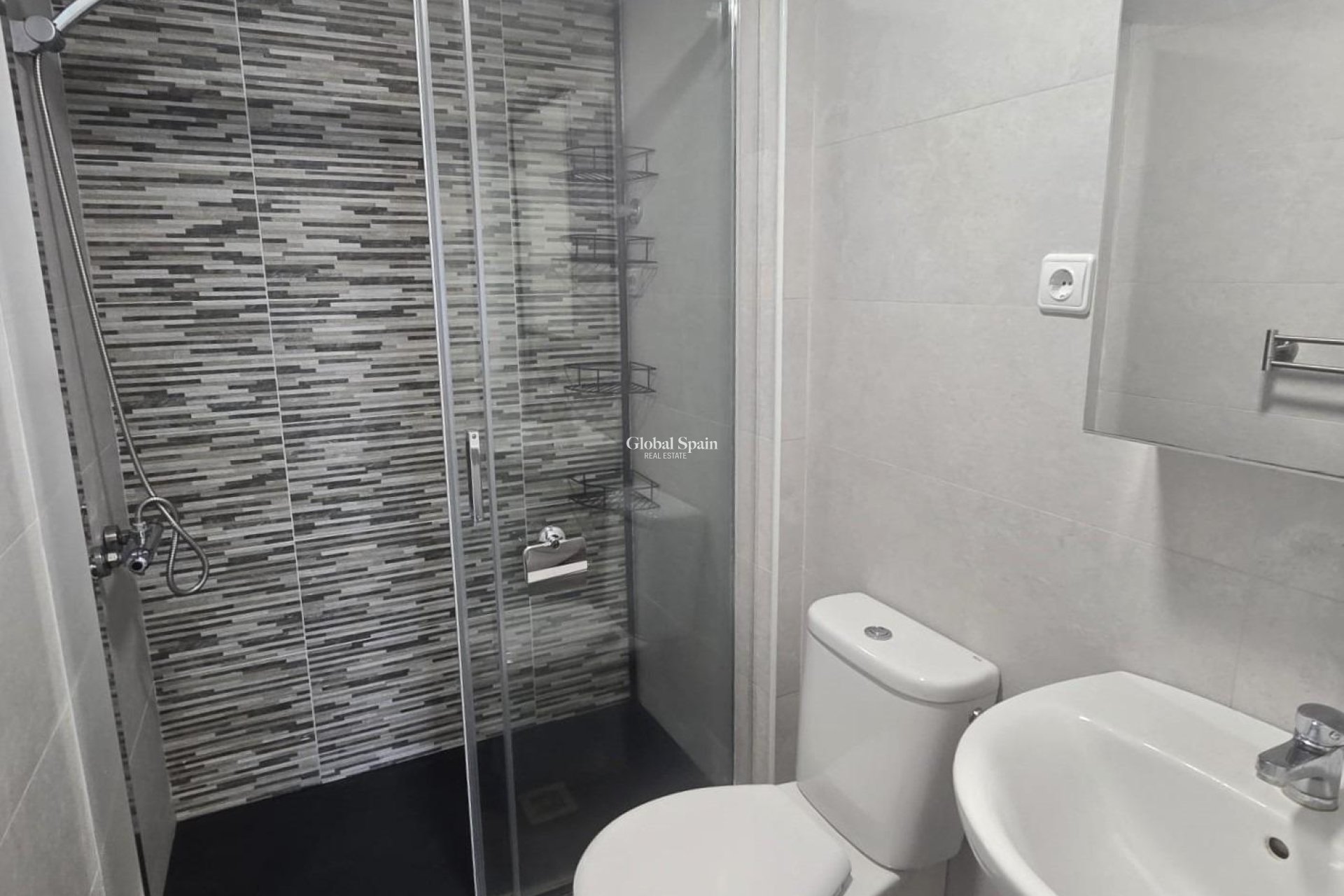 Wiederverkauf - WOHNUNG -
TORREVIEJA - Playa del Cura