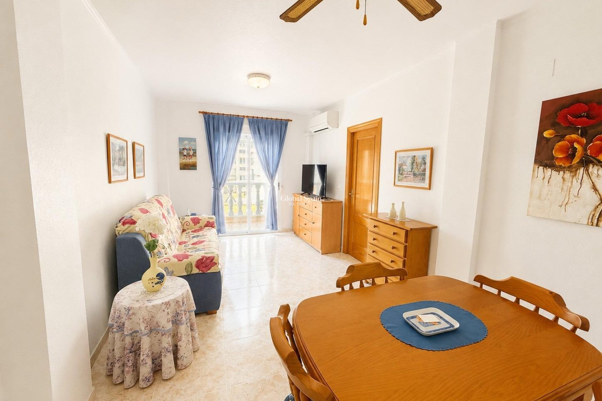 Wiederverkauf - WOHNUNG -
TORREVIEJA - Playa del cura