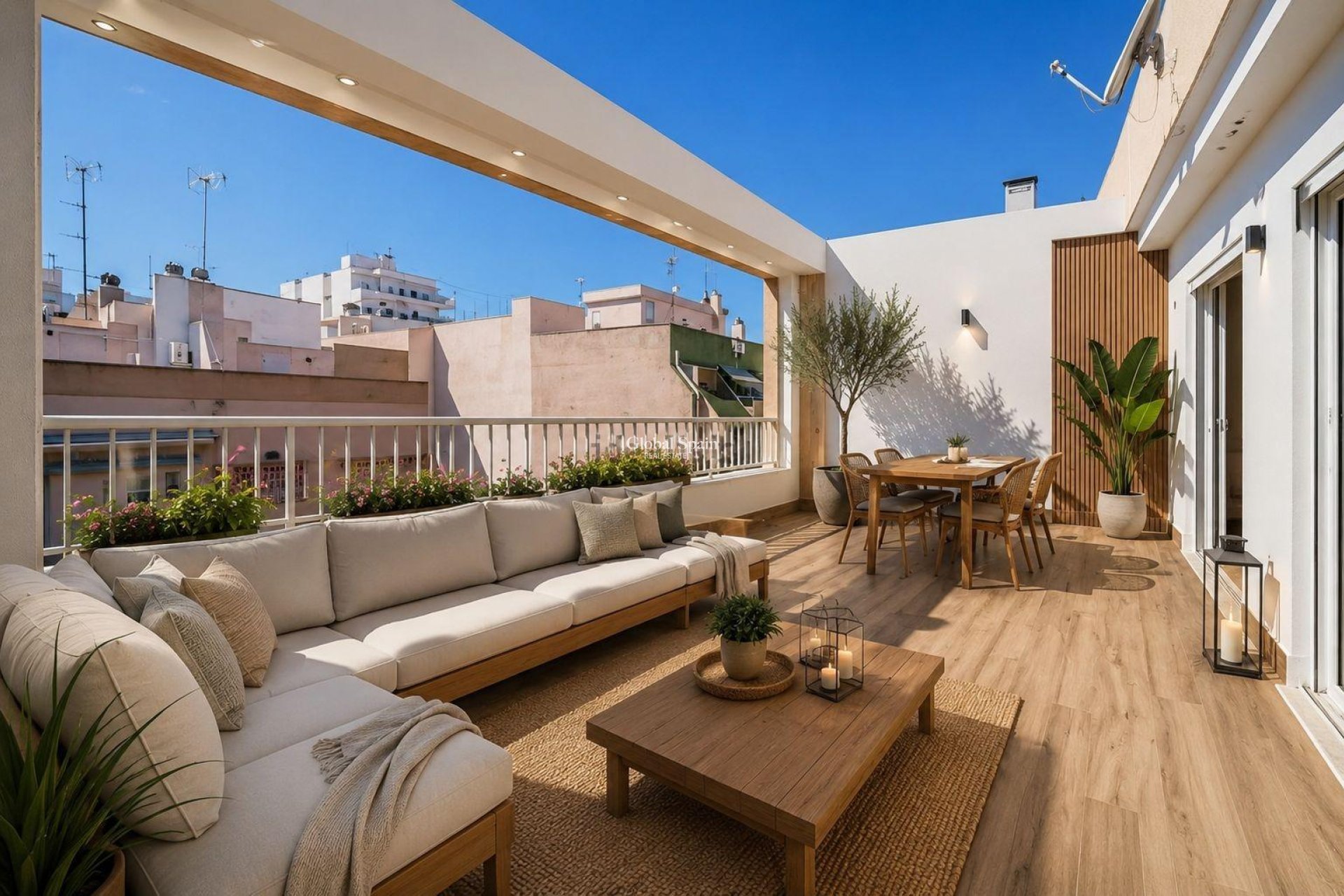 Wiederverkauf - WOHNUNG -
TORREVIEJA - Playa del Cura