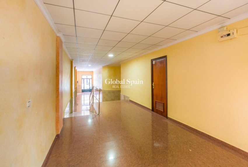 Wiederverkauf - WOHNUNG -
TORREVIEJA - Playa del Cura