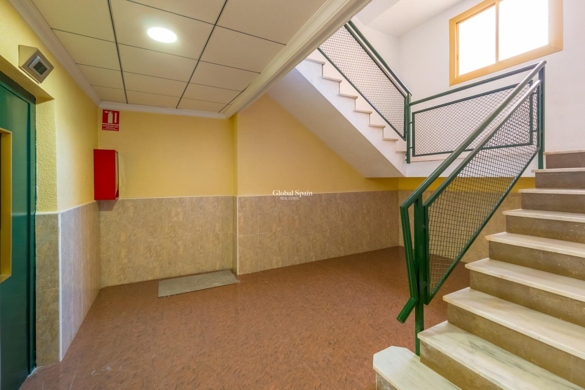 Wiederverkauf - WOHNUNG -
TORREVIEJA - Playa del Cura
