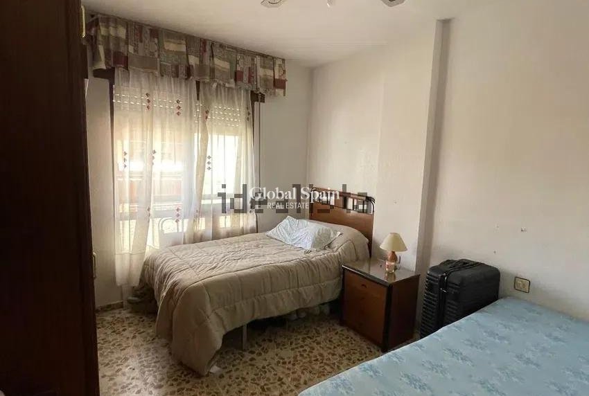 Wiederverkauf - WOHNUNG -
TORREVIEJA - Playa del Cura