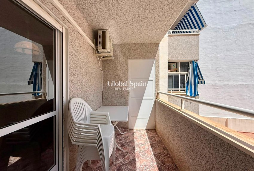 Wiederverkauf - WOHNUNG -
TORREVIEJA - Playa del Cura
