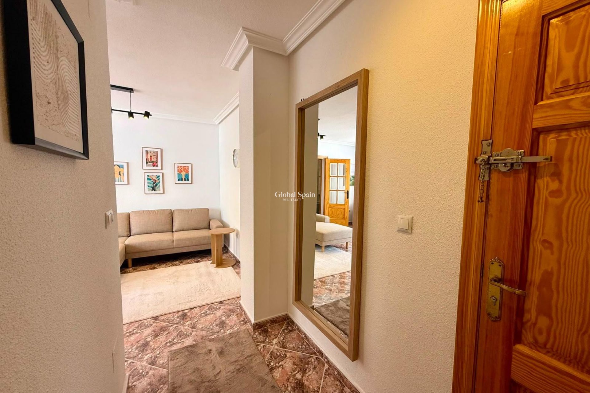 Wiederverkauf - WOHNUNG -
TORREVIEJA - Playa del Cura