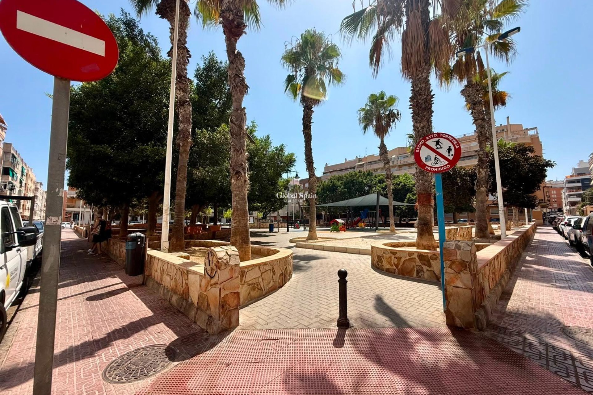 Wiederverkauf - WOHNUNG -
TORREVIEJA - Playa del Cura
