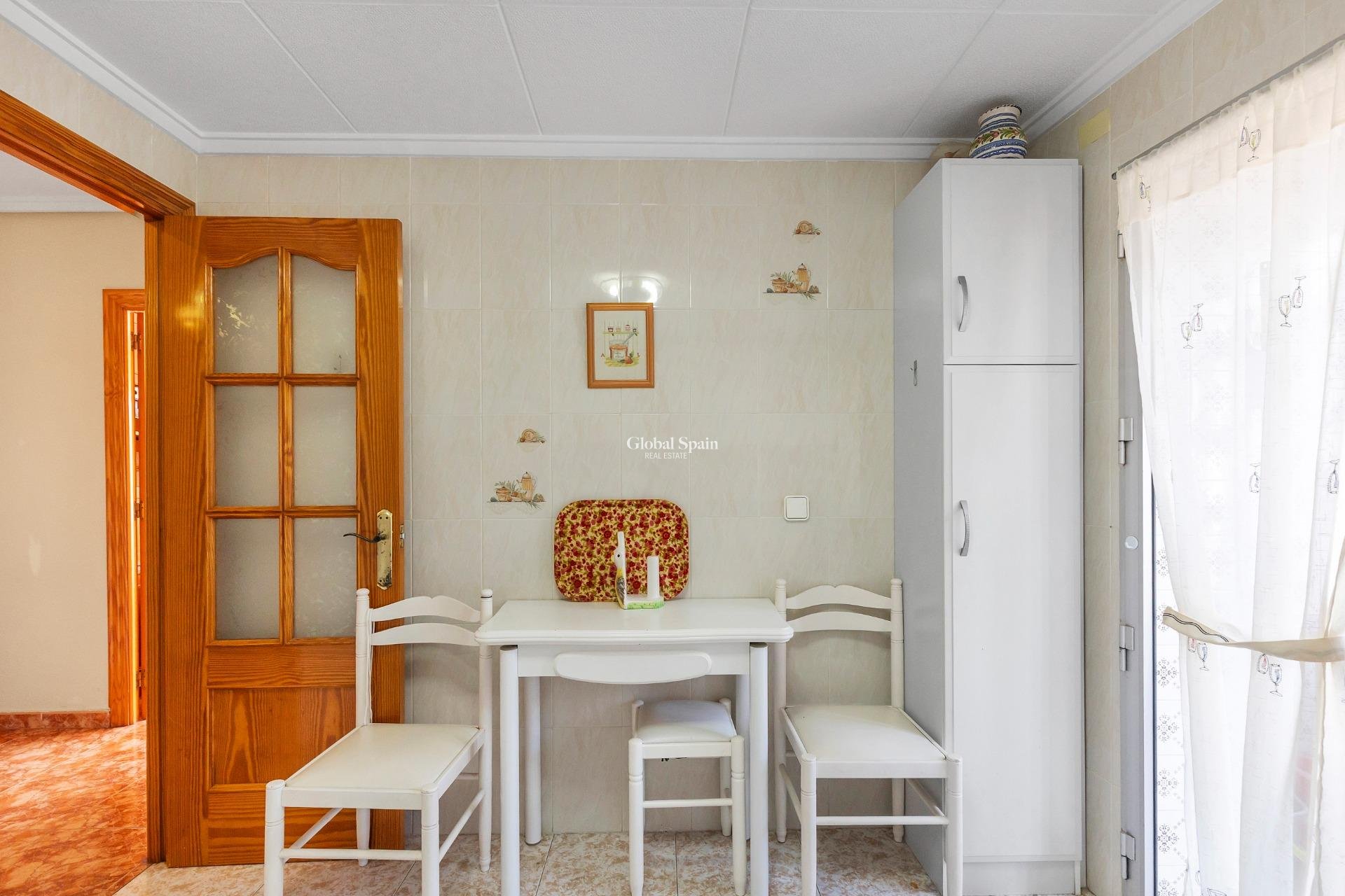 Wiederverkauf - WOHNUNG -
TORREVIEJA - Playa del cura
