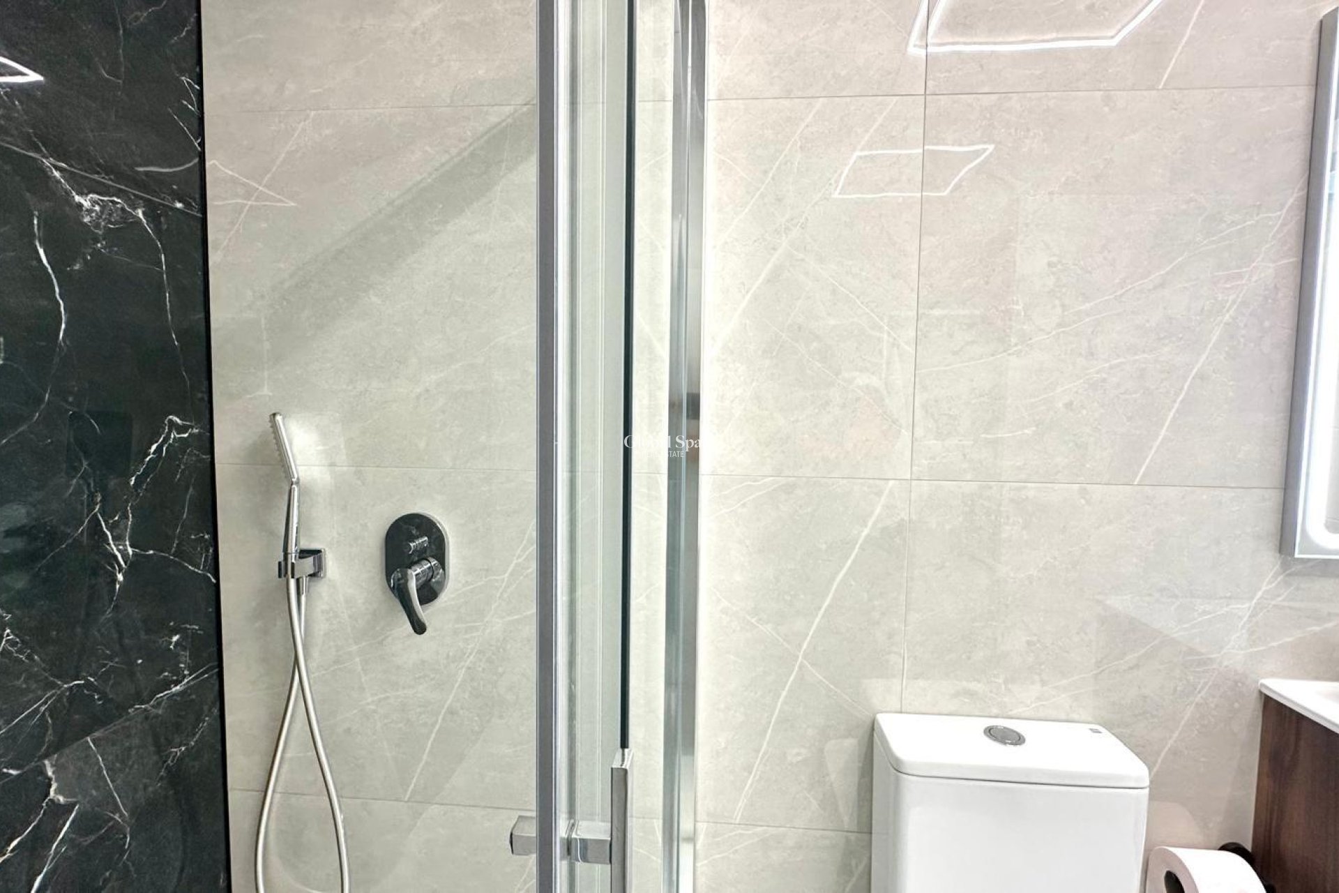 Wiederverkauf - WOHNUNG -
TORREVIEJA - Playa del Cura