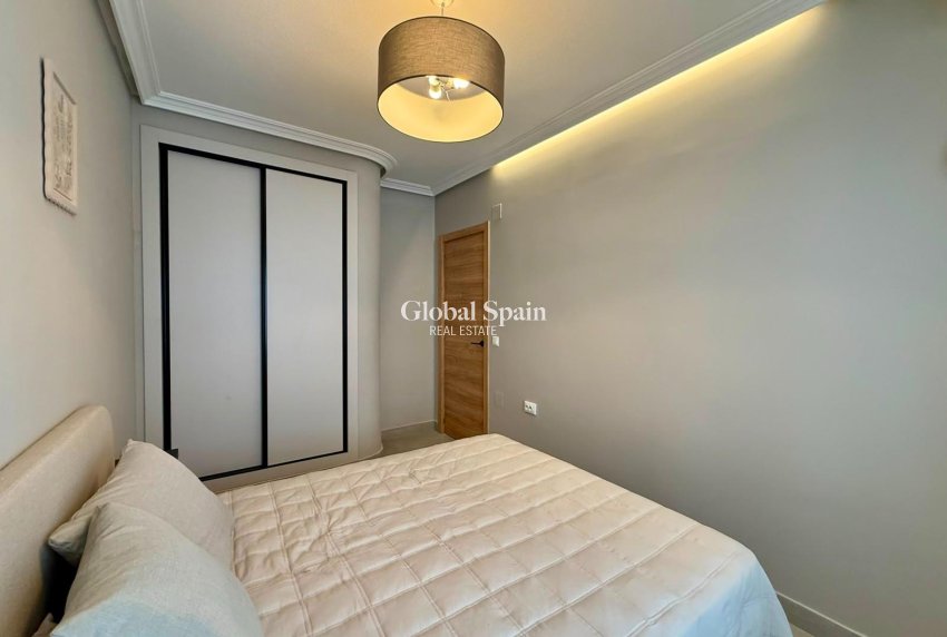 Wiederverkauf - WOHNUNG -
TORREVIEJA - Playa del Cura