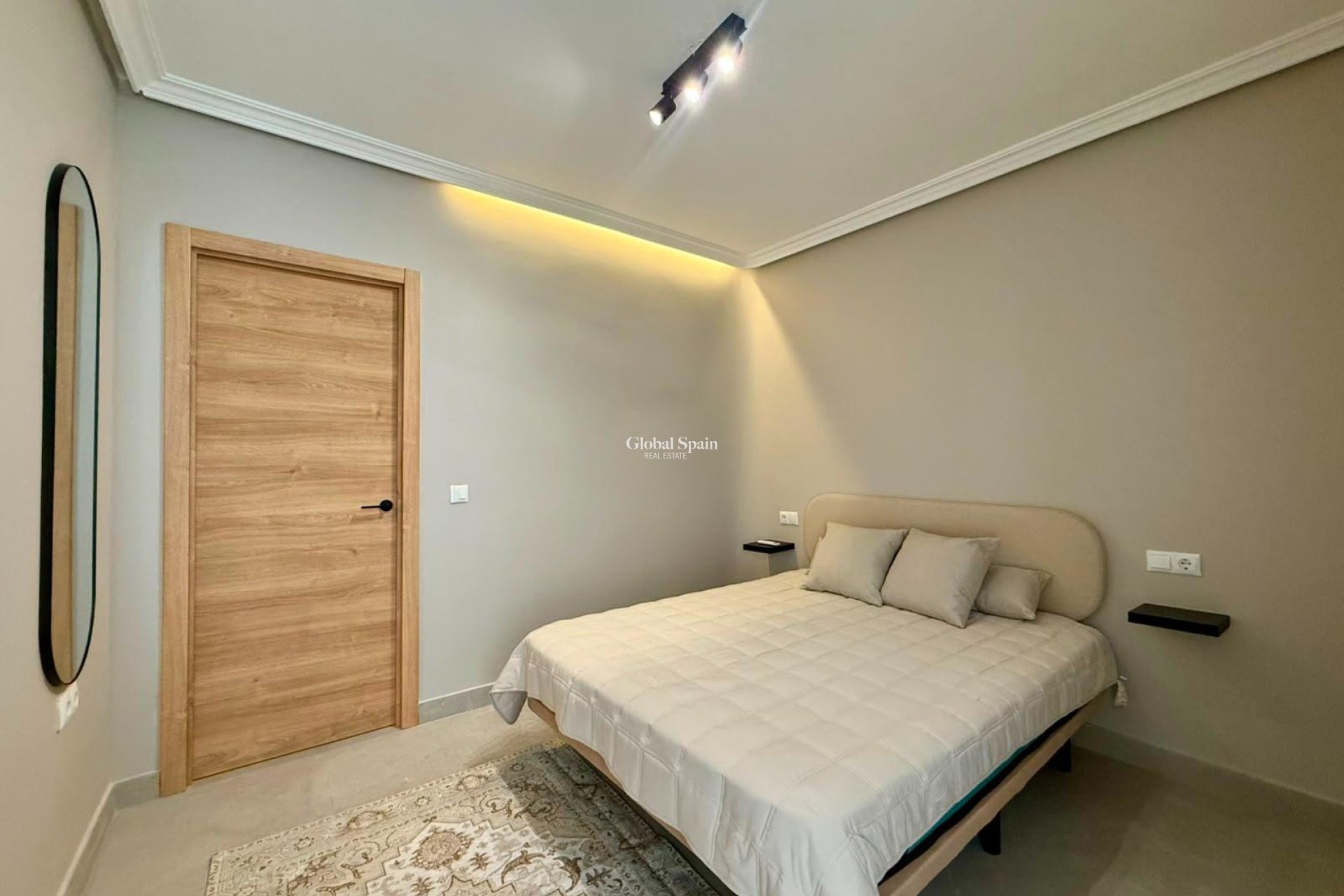 Wiederverkauf - WOHNUNG -
TORREVIEJA - Playa del Cura