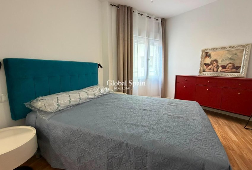 Wiederverkauf - WOHNUNG -
TORREVIEJA - Playa del Cura