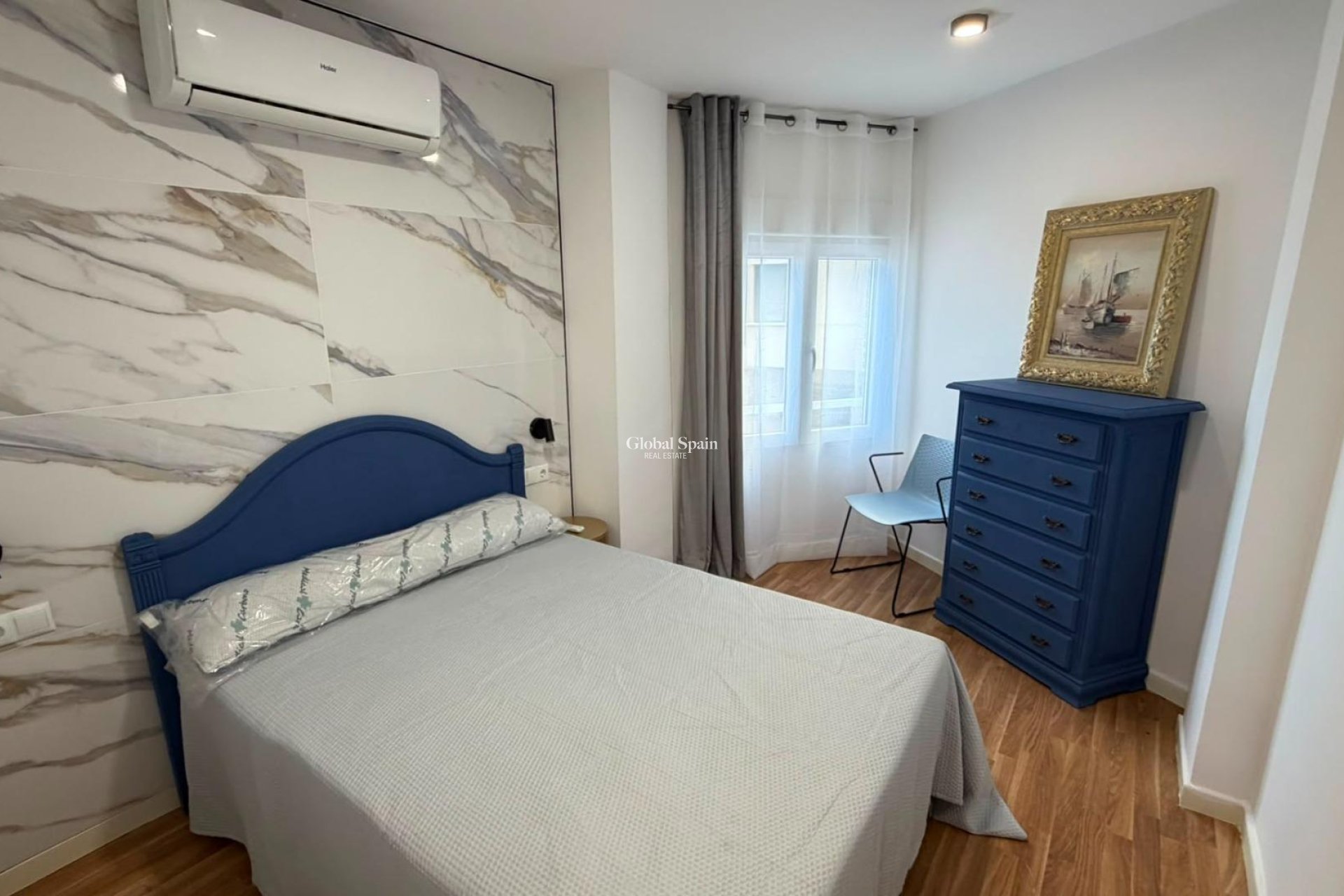 Wiederverkauf - WOHNUNG -
TORREVIEJA - Playa del Cura