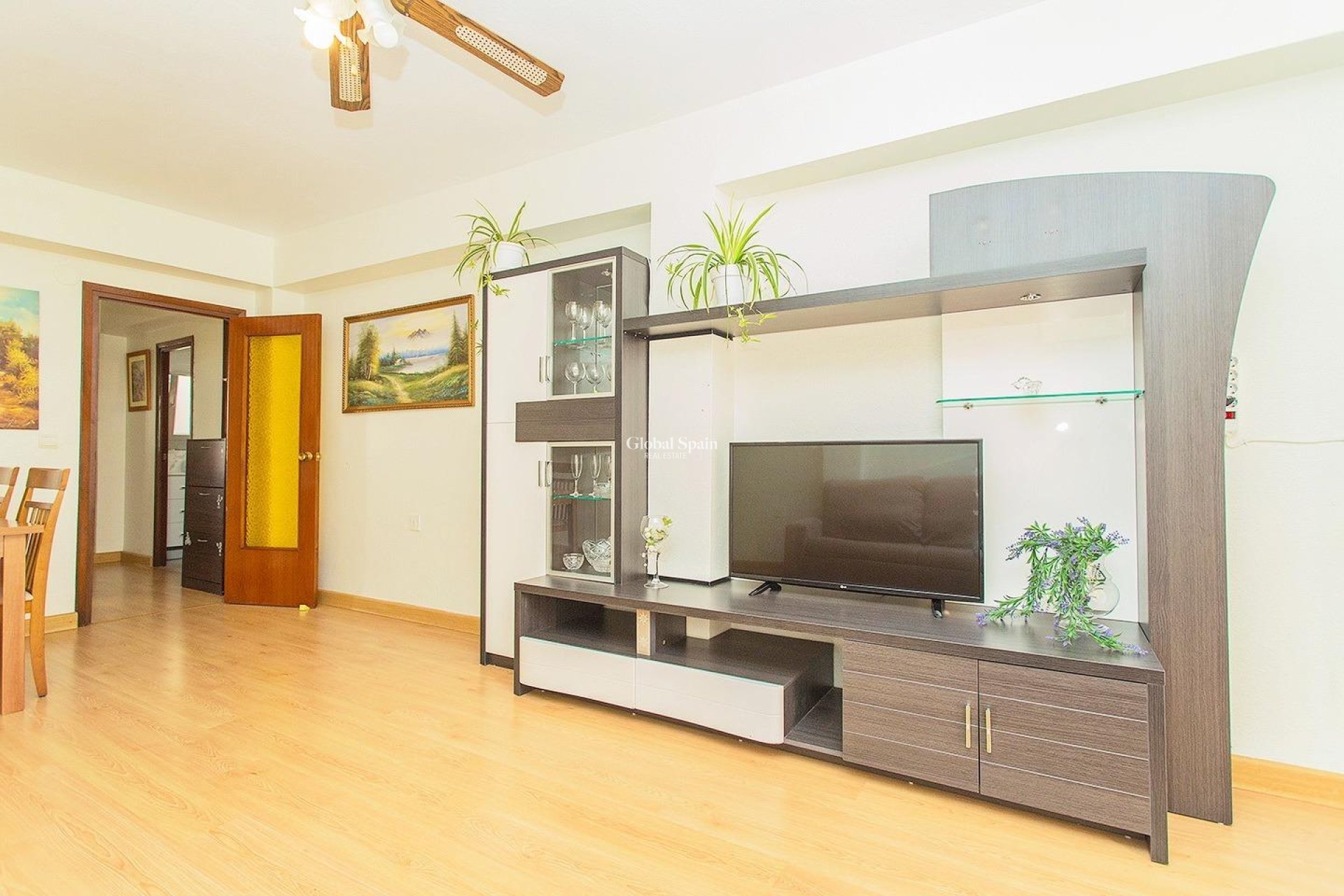 Wiederverkauf - WOHNUNG -
TORREVIEJA - Playa del Cura