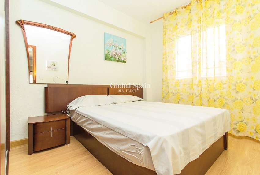 Wiederverkauf - WOHNUNG -
TORREVIEJA - Playa del Cura