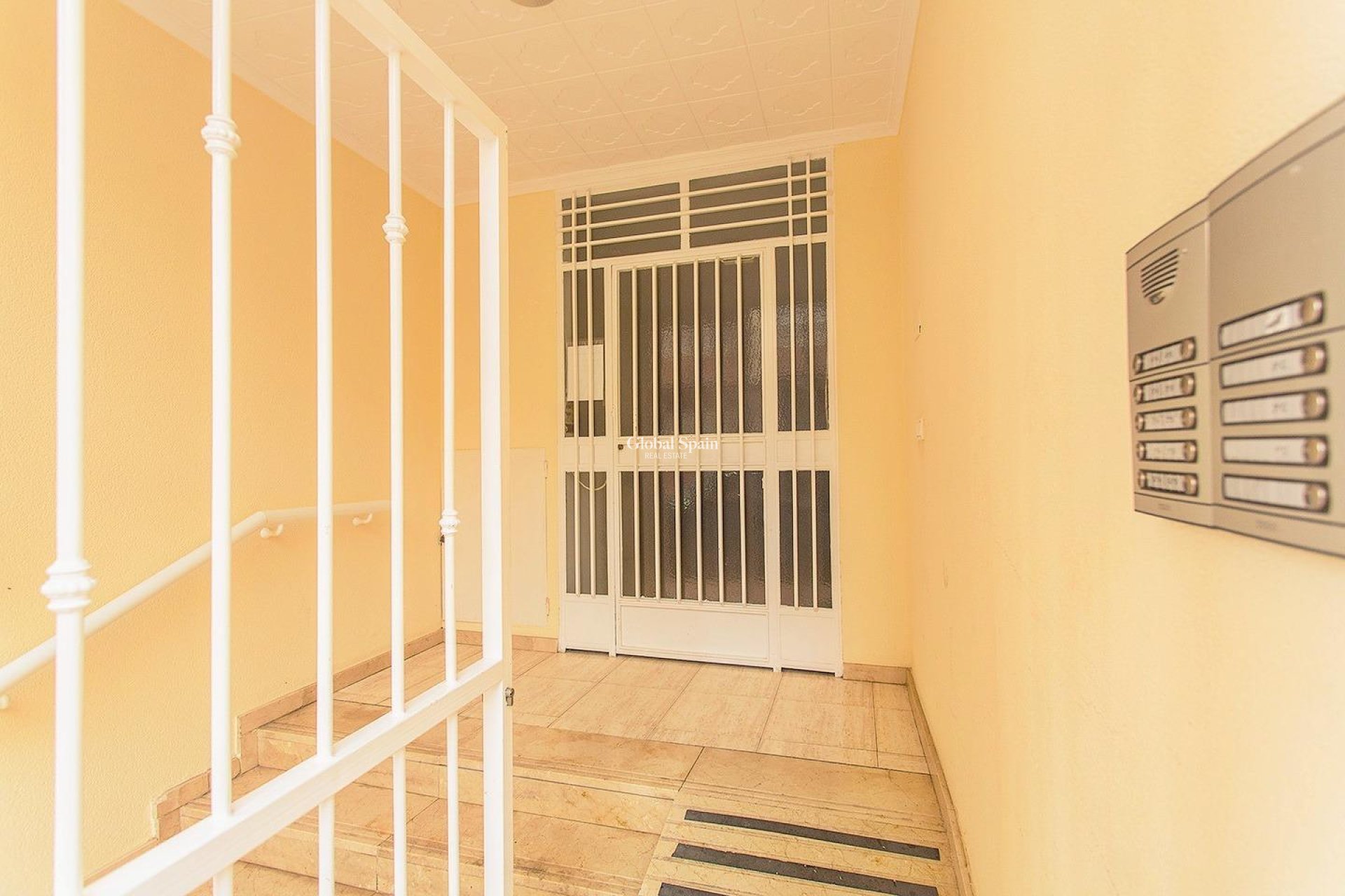 Wiederverkauf - WOHNUNG -
TORREVIEJA - Playa del Cura