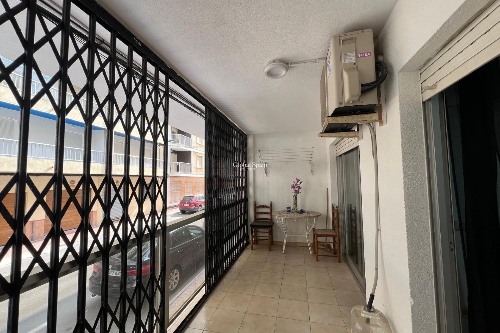 Wiederverkauf - WOHNUNG -
TORREVIEJA - Playa del Cura