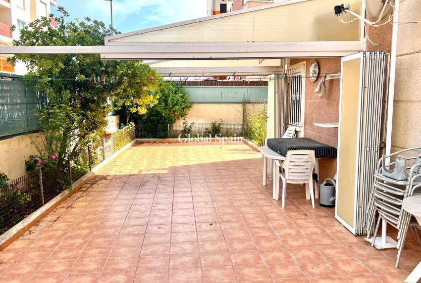 Wiederverkauf - WOHNUNG -
TORREVIEJA - Playa del Cura