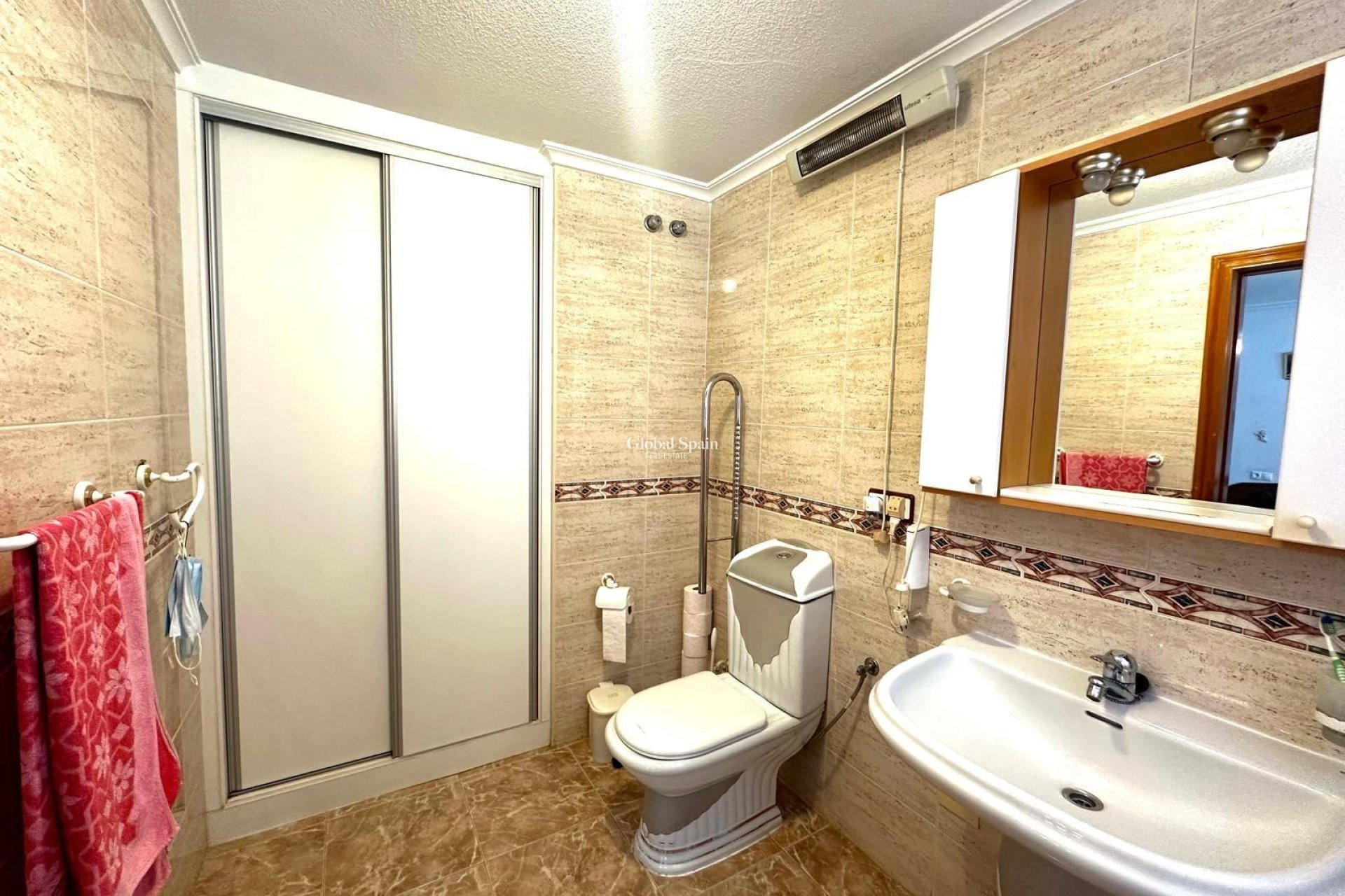Wiederverkauf - WOHNUNG -
TORREVIEJA - Playa del Cura