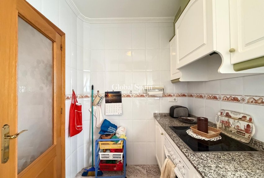 Wiederverkauf - WOHNUNG -
TORREVIEJA - Playa del Cura