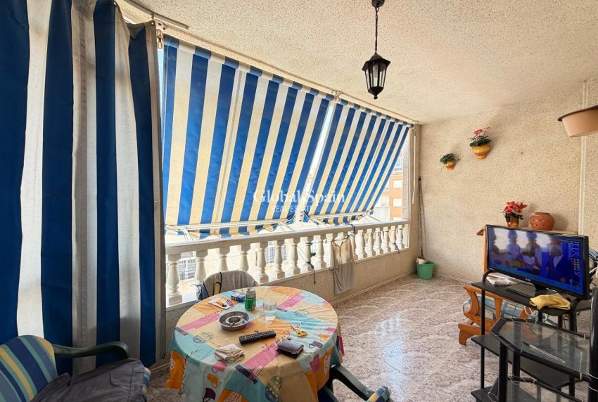 Wiederverkauf - WOHNUNG -
TORREVIEJA - Playa del Cura
