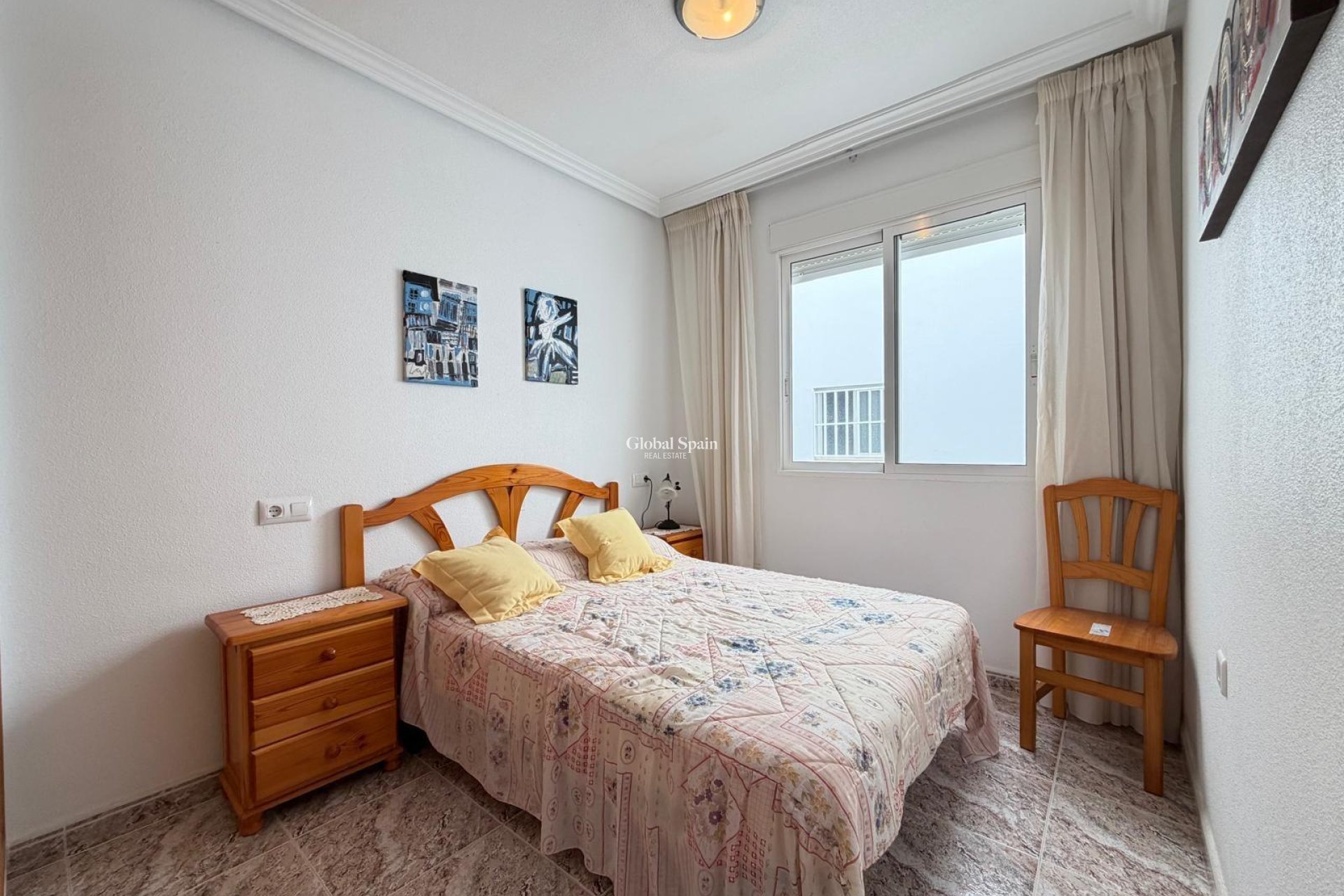 Wiederverkauf - WOHNUNG -
TORREVIEJA - Playa del Cura