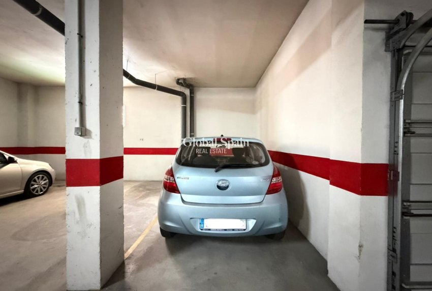 Wiederverkauf - WOHNUNG -
TORREVIEJA - Playa del Cura