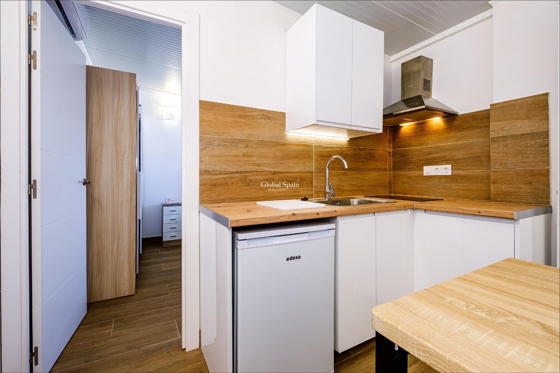 Wiederverkauf - WOHNUNG -
TORREVIEJA - Playa del Cura