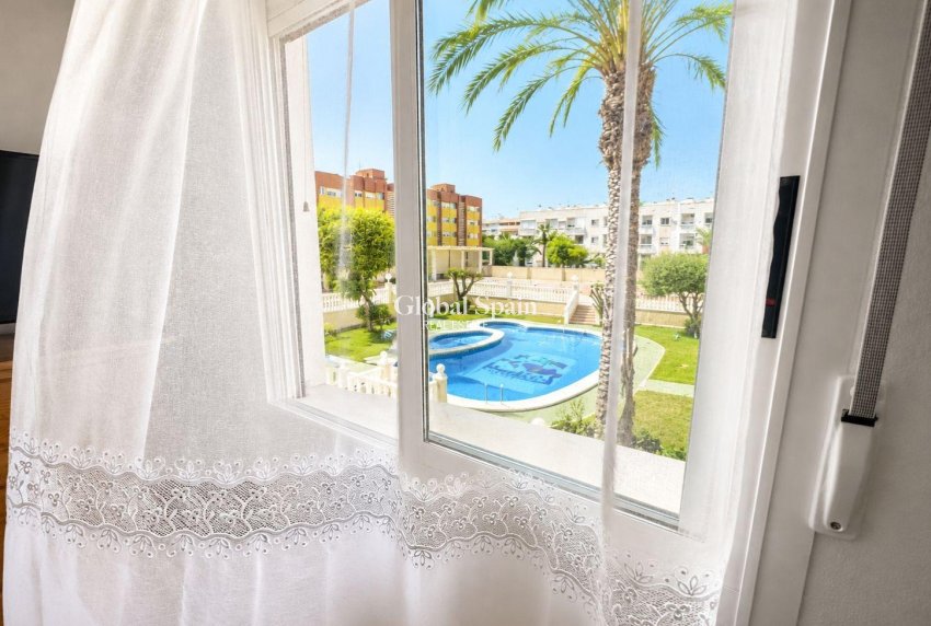 Wiederverkauf - WOHNUNG -
TORREVIEJA - Playa del Cura