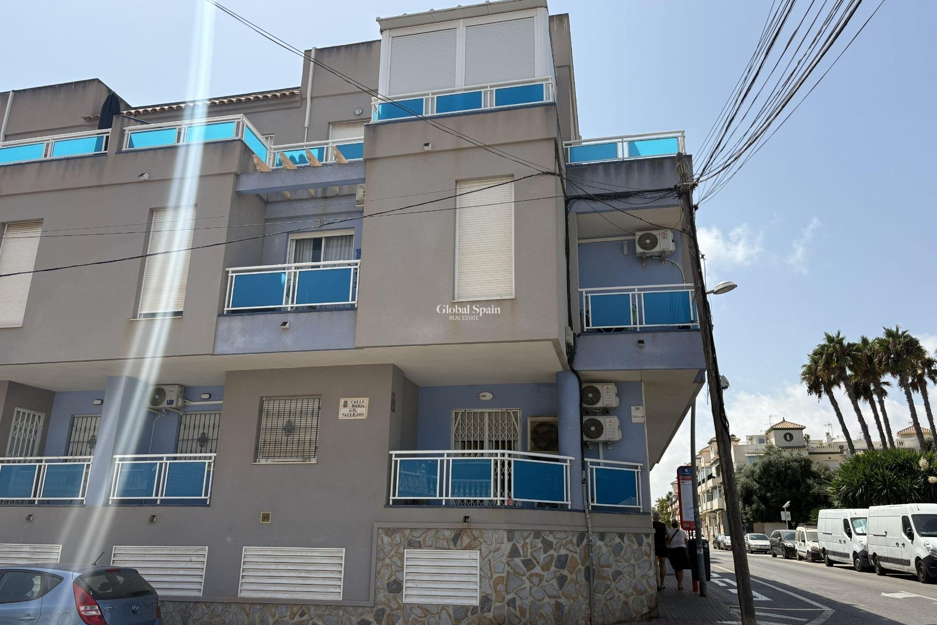 Wiederverkauf - WOHNUNG -
TORREVIEJA - Playa del Cura