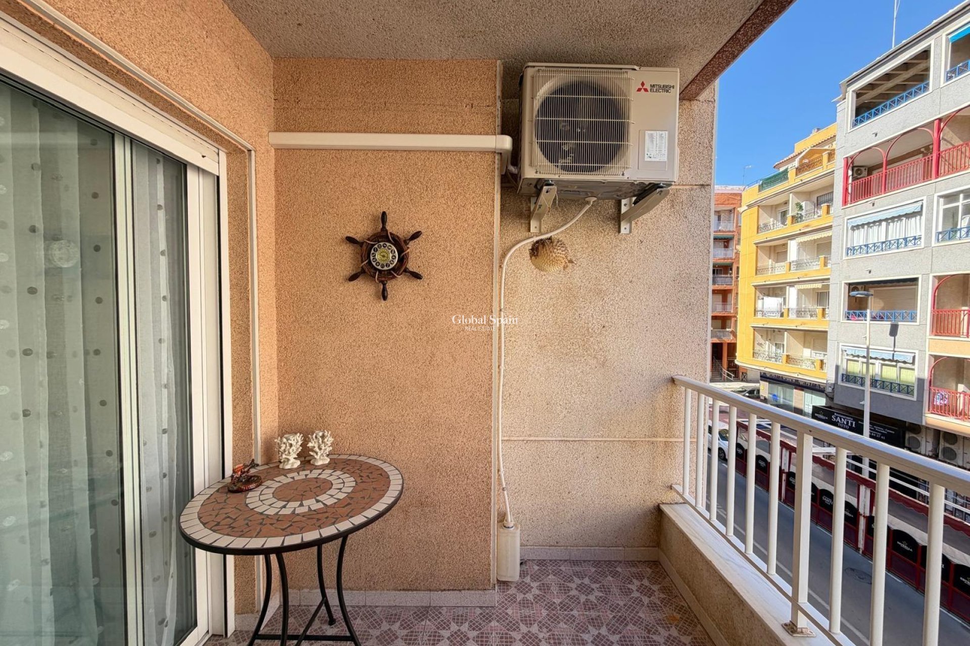 Wiederverkauf - WOHNUNG -
TORREVIEJA - Playa del Cura